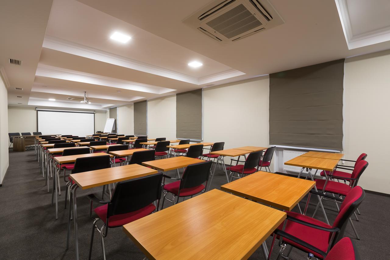 Optima Collection צ'רניהיב מראה חיצוני תמונה